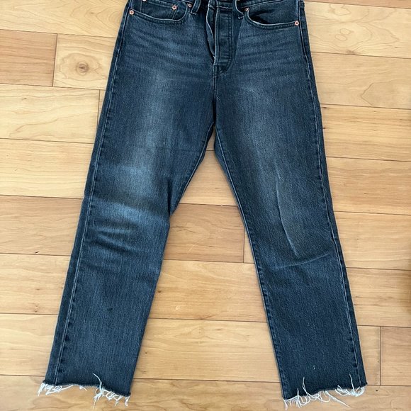LEVI'S Wedgie Fit Jean - Straight Leg - Raw Hem - Black Sprout - Size 27 - Picture 1 of 4